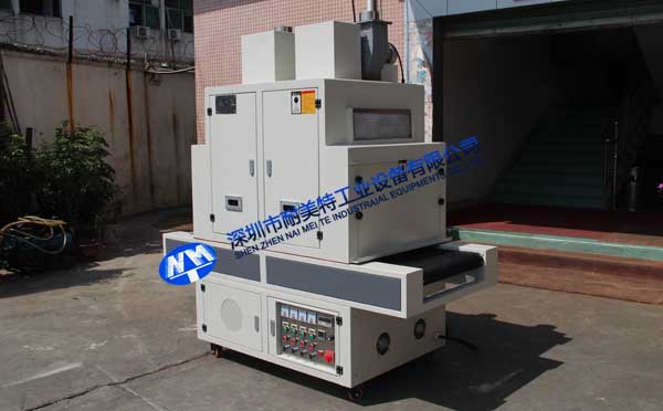 筆記本外殼油墨烘干UV光固機(jī) 筆記本外殼油墨烘干UV光固機(jī)